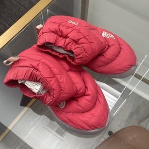 The North Face Red Down Bootie Slippers 700 - size XS